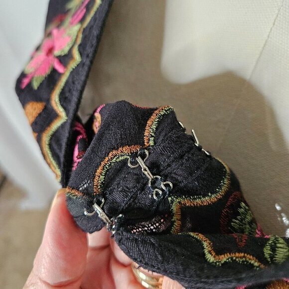 Allison New York Floral Large Top Crop Embroidered Bohemian Peasant Top Colorful - Picture 6 of 8
